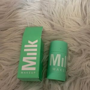Milk makeup matcha detoxifying face mask